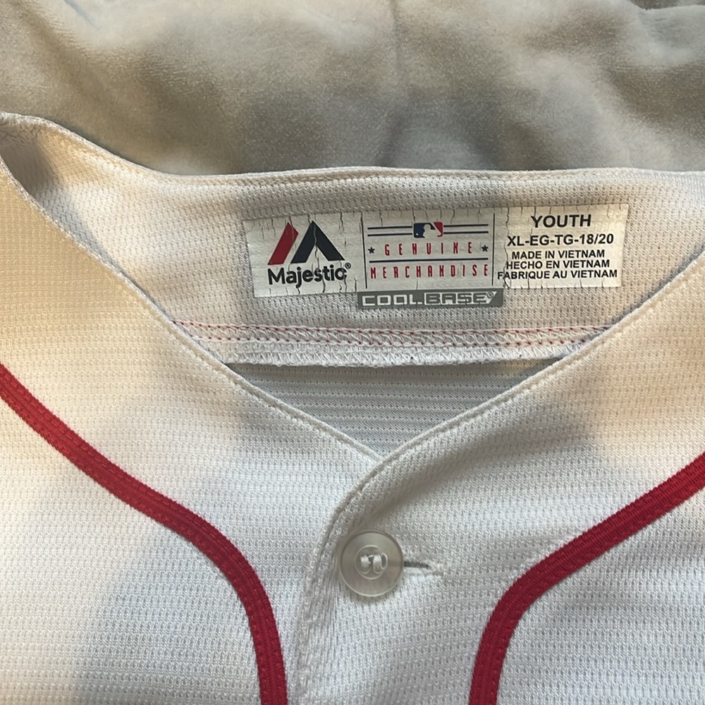 Majestic boys Mookie Betts Red Sox jersey from 2019 - Picture 4 of 7